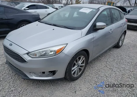 2015 Ford Focus Se z USA, uszkodzony, nr VIN 1FADP3K21FL316243